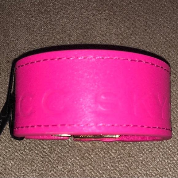 💗NWT Hot Pink Wide CC SKYE Leather Cuff Bracelet - Picture 2 of 8